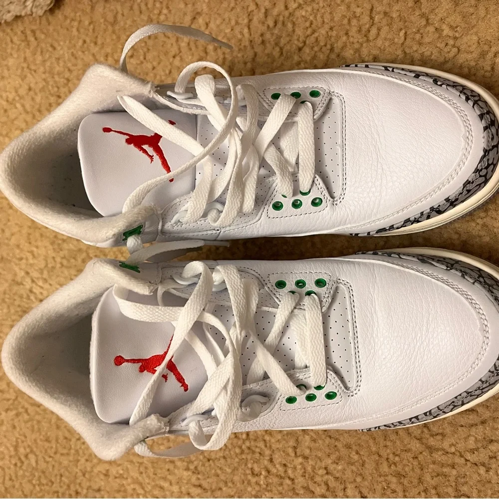 Women's Air Jordan 3 Retro "Lucky Green - Picture 1 of 9